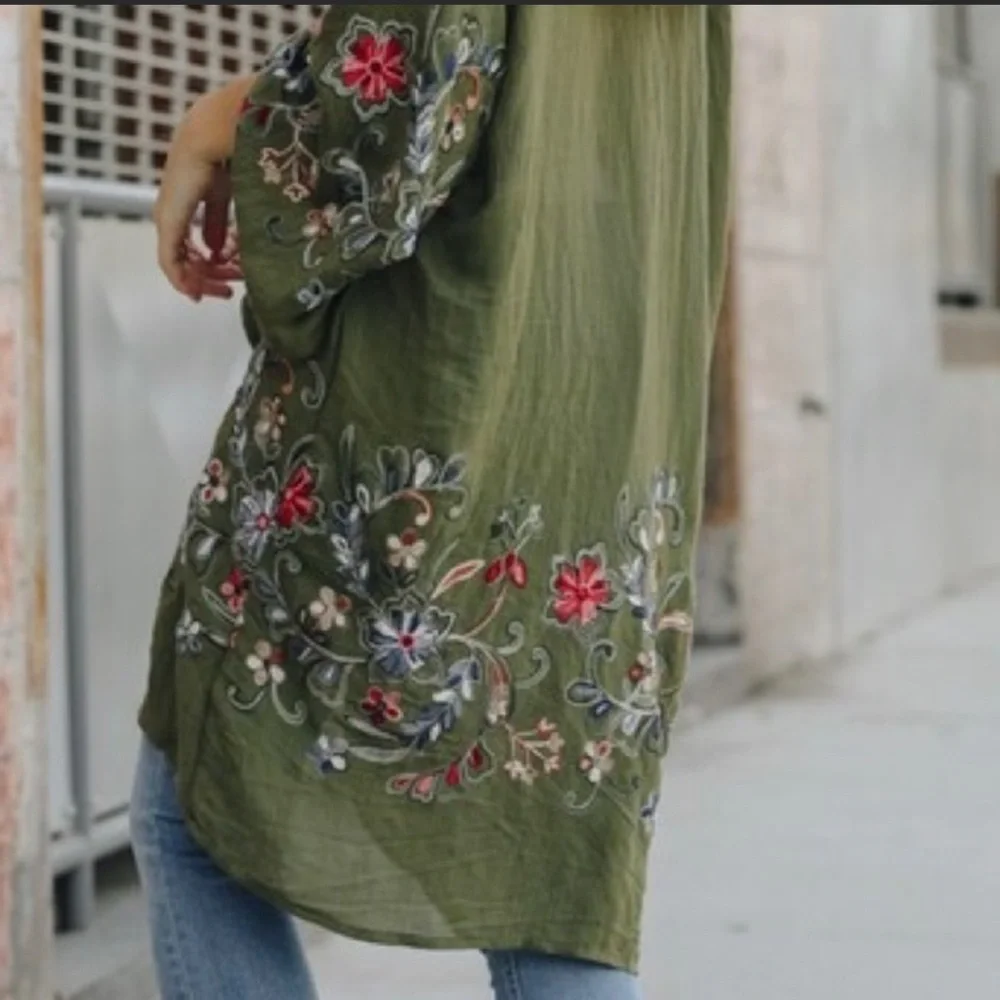 Floral Embroidered Kimono - Picture 3 of 8